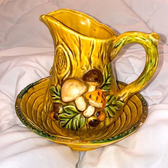 Vintage LEFTON mushroom pitcher & bowl & napkin holder.All beautiful & excellent - Picture 3 of 11